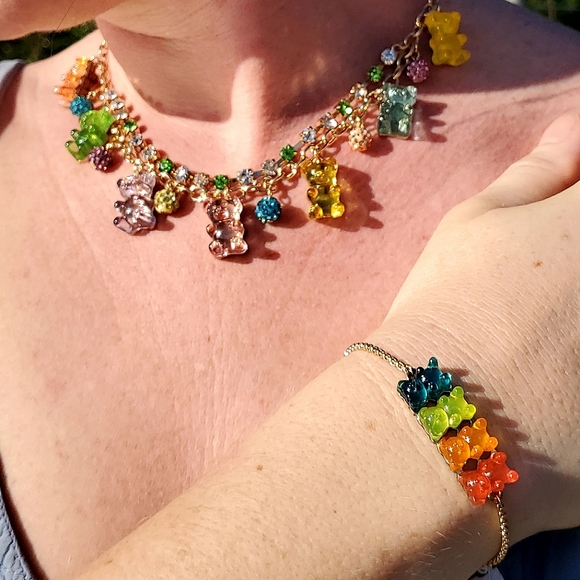 Nwt Betsey Johnson Gummy Bear Frontal Necklace - Picture 11 of 17